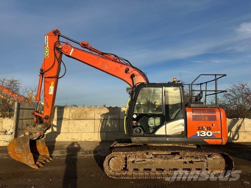 Hitachi ZX130 Kāpurķēžu ekskavatori