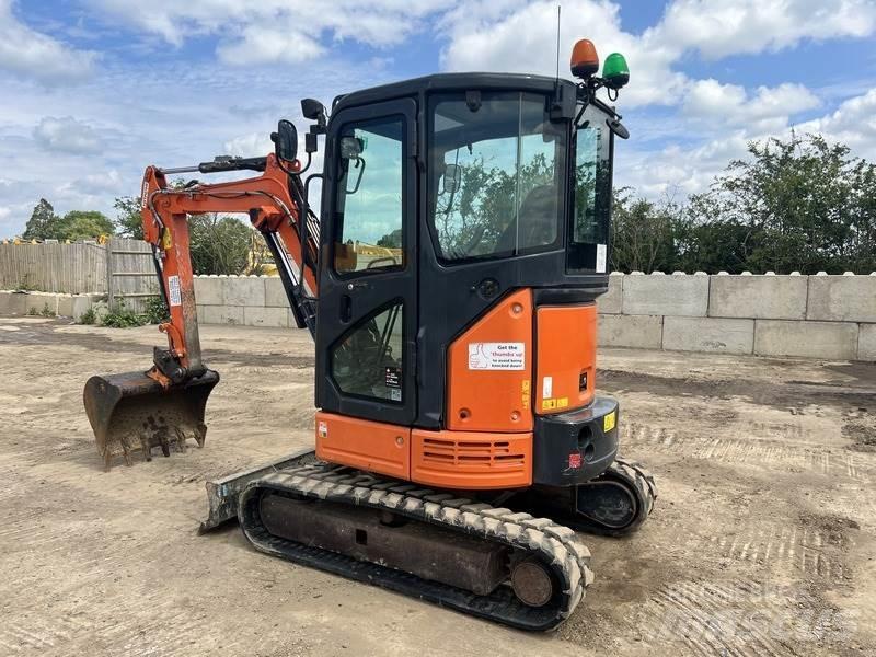 Hitachi ZX26U-5A CR Mini ekskavatori < 7 t