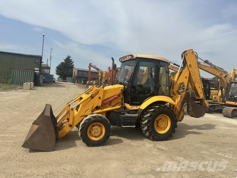 JCB 3CX Ekskavatori-iekrāvēji
