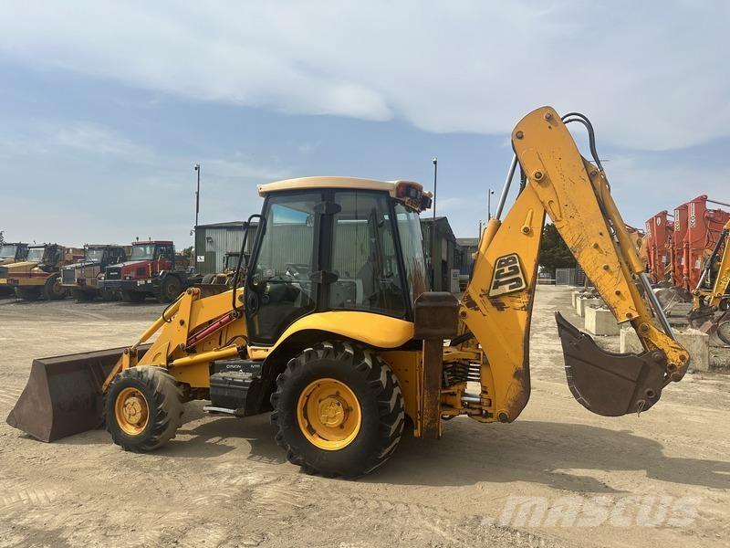 JCB 3CX Ekskavatori-iekrāvēji