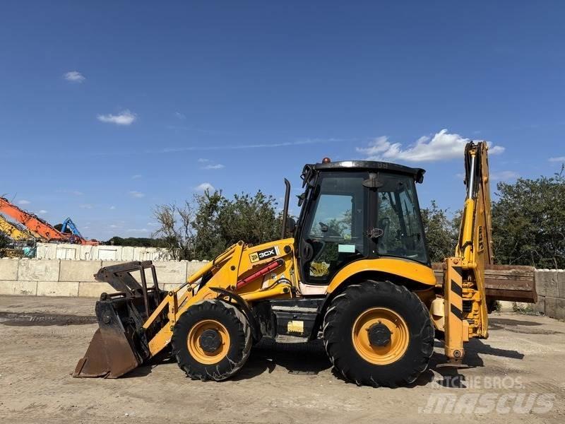 JCB 3cx Contractor Ekskavatori-iekrāvēji