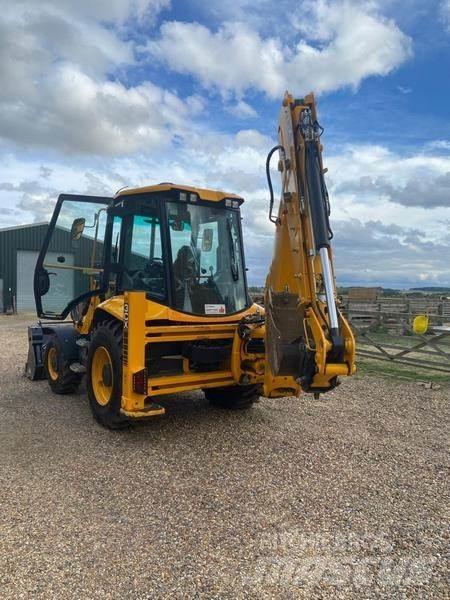 JCB 3CX Sitemaster Ekskavatori-iekrāvēji