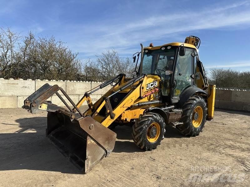 JCB 3CX Sitemaster Ekskavatori-iekrāvēji