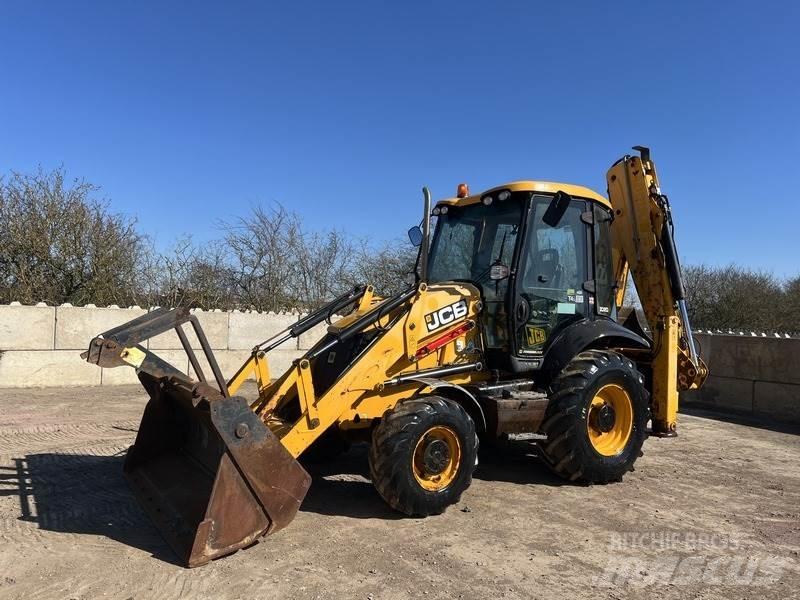 JCB 3CX Sitemaster Ekskavatori-iekrāvēji