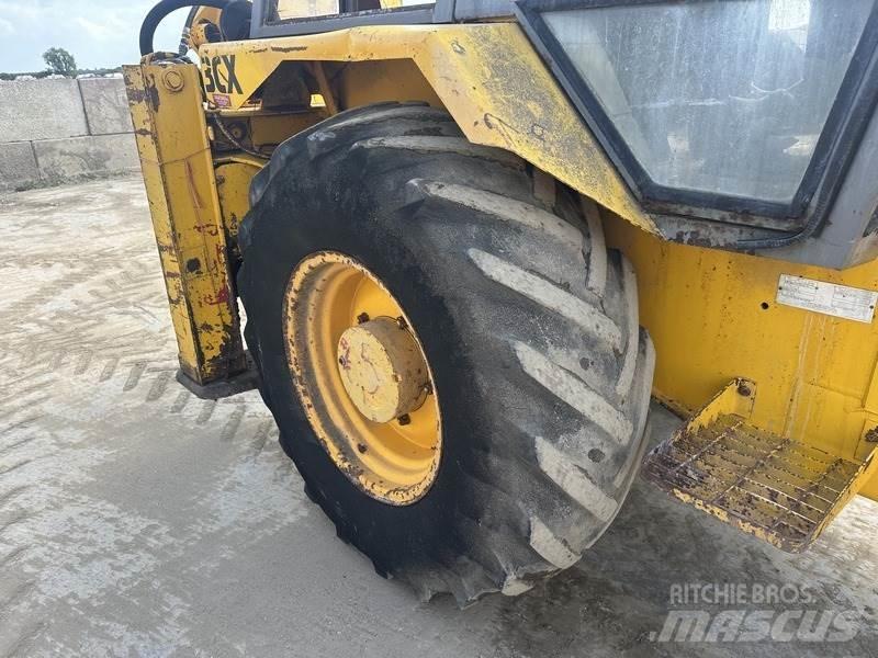 JCB 3CX Sitemaster Ekskavatori-iekrāvēji
