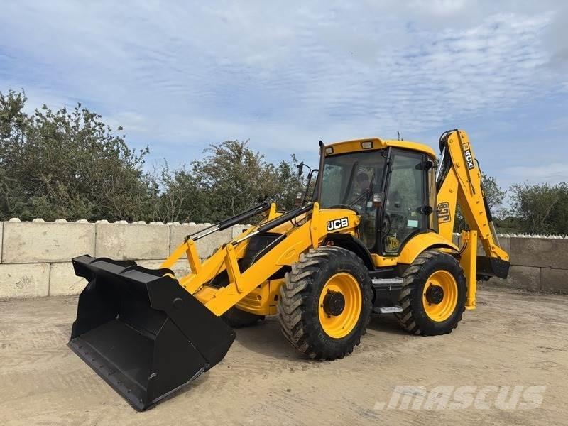 JCB 4CX Sitemaster Ekskavatori-iekrāvēji