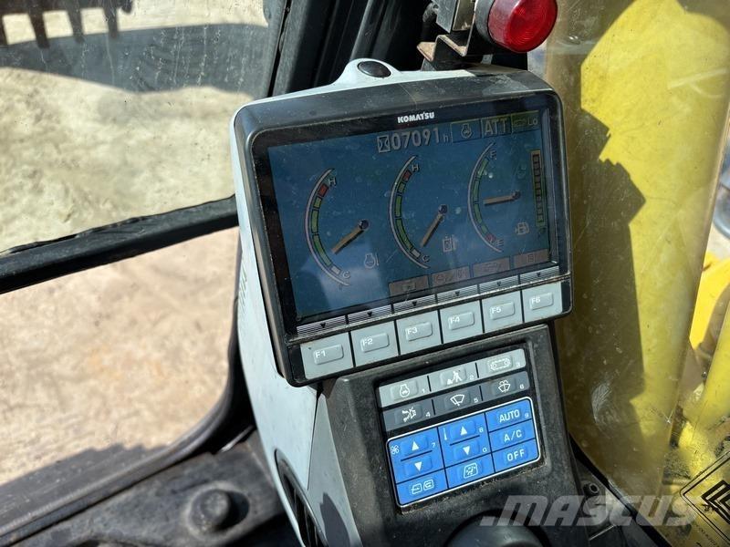 Komatsu PC210 LC-8 Kāpurķēžu ekskavatori