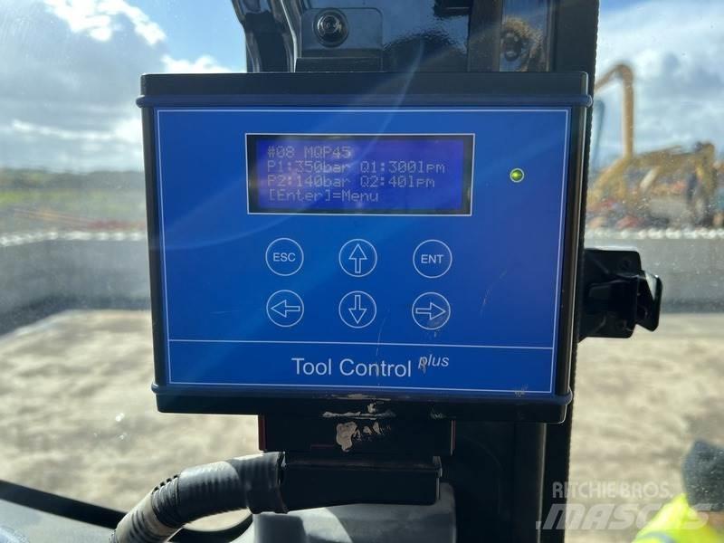 Komatsu PC490HRD-11 Demontāžas ekskavators