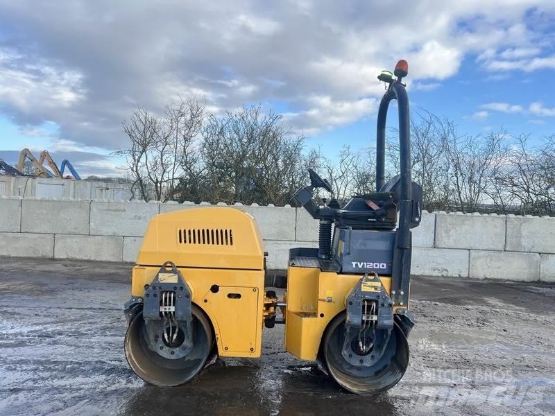 Mecalac TV1200 Divvalču grunts veltņi