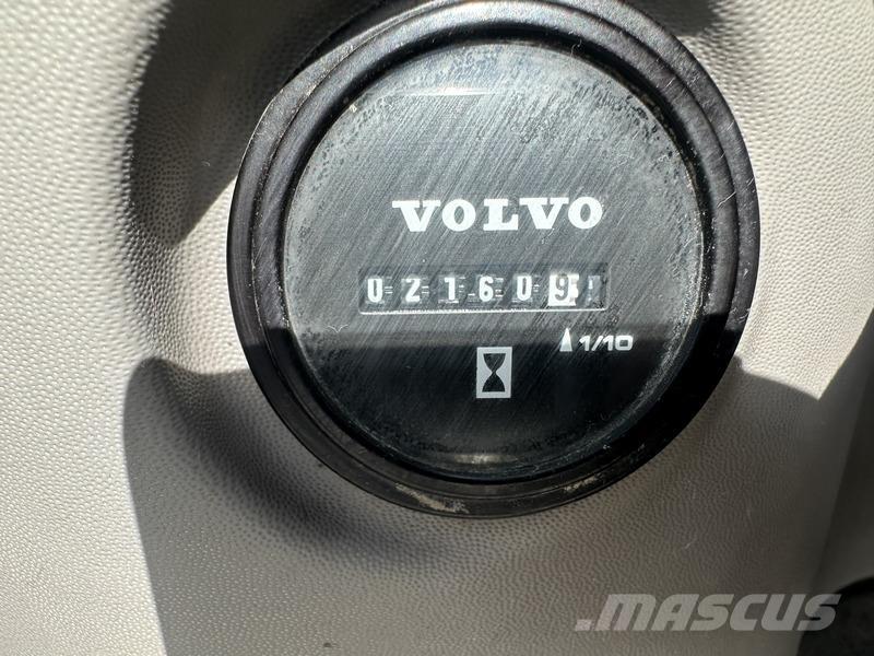 Volvo ECR235E HRD Demontāžas ekskavators
