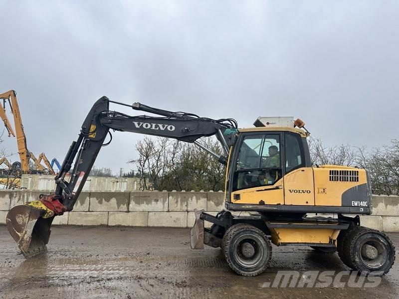Volvo EW140 Ekskavatori uz riteņiem