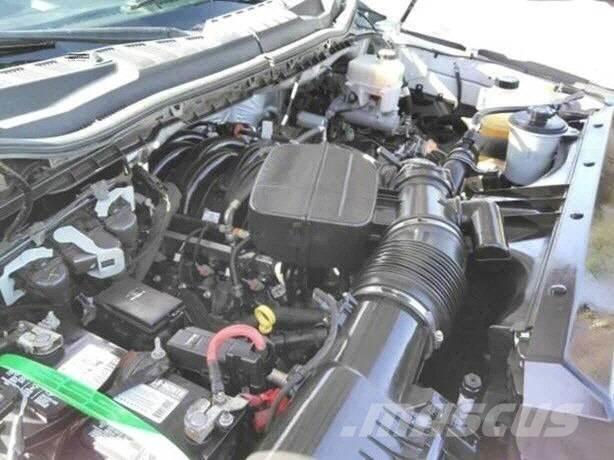 Ford F550 CONTRACTOR Furgons