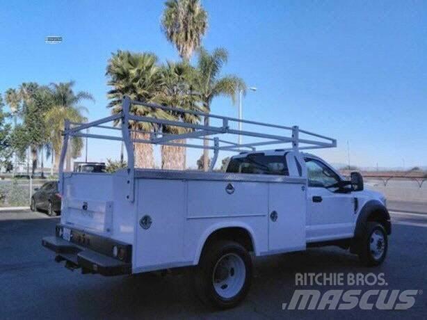 Ford F550 UTILITY BO Furgons