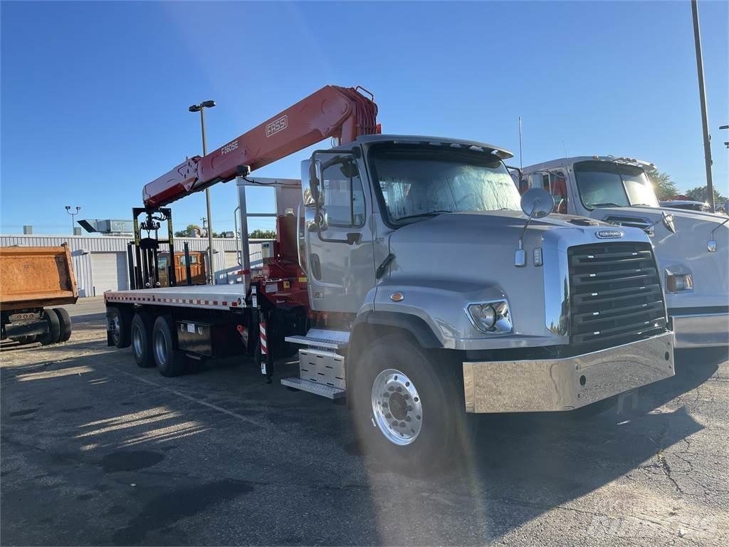 Freightliner 114SD Šasija ar kabīni