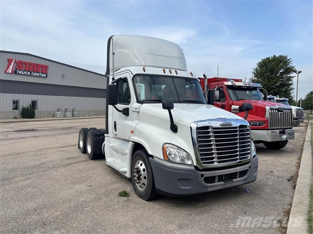 Freightliner Cascadia Vilcēji