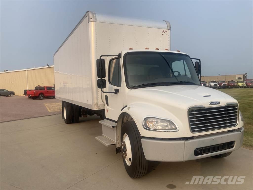 Freightliner M2 106 Šasija ar kabīni