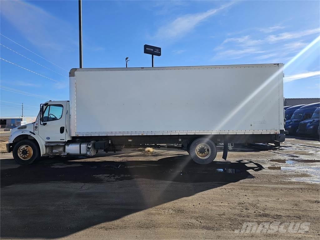 Freightliner M2 106 Vilcēji