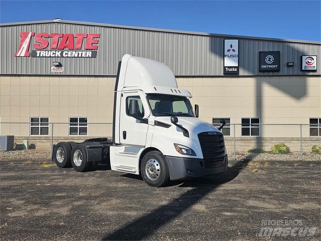 Freightliner PE116 Vilcēji