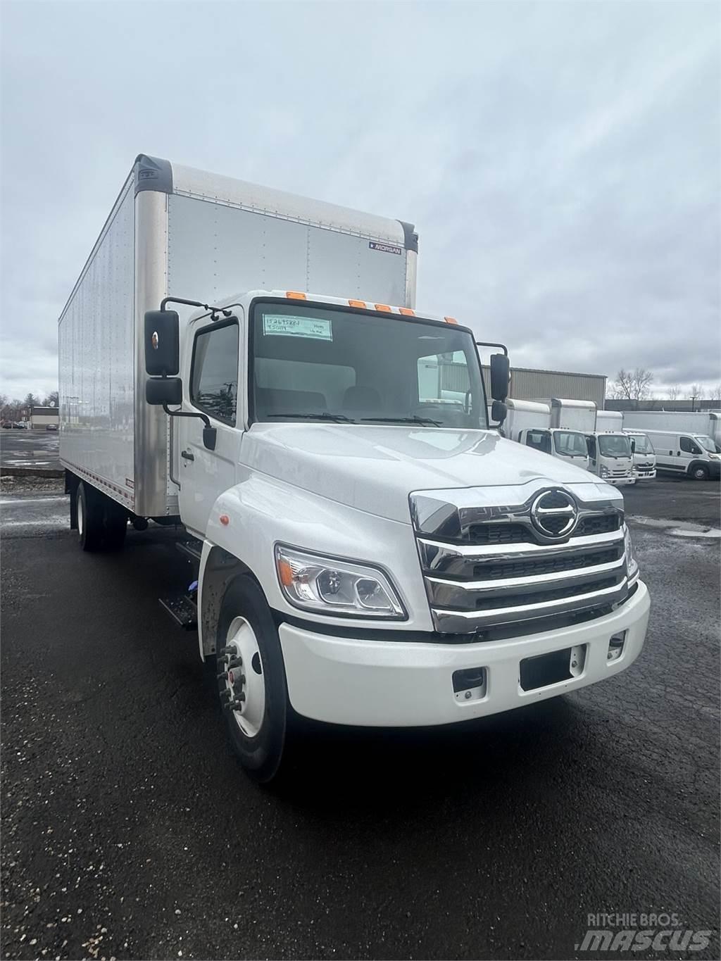 Hino L6 Furgons