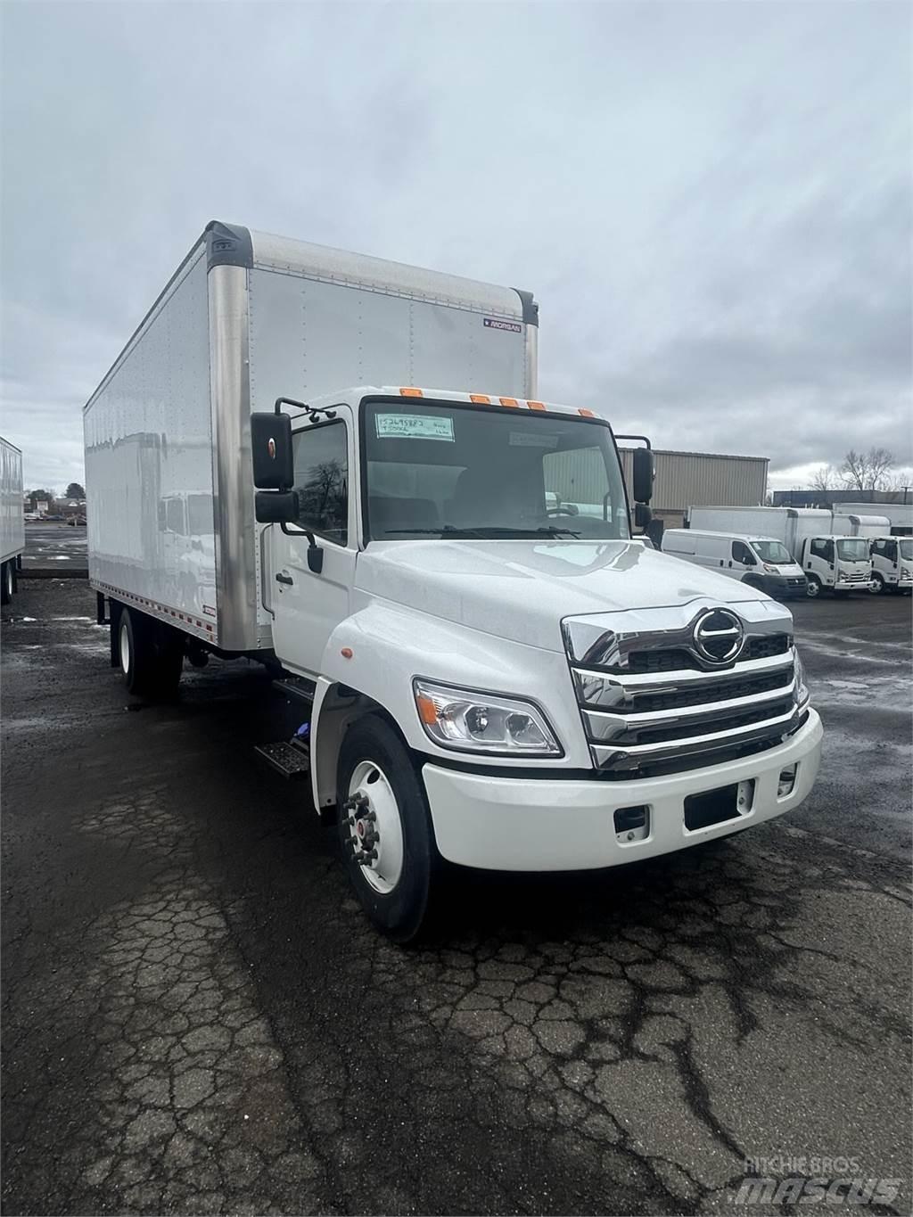 Hino L6 Furgons