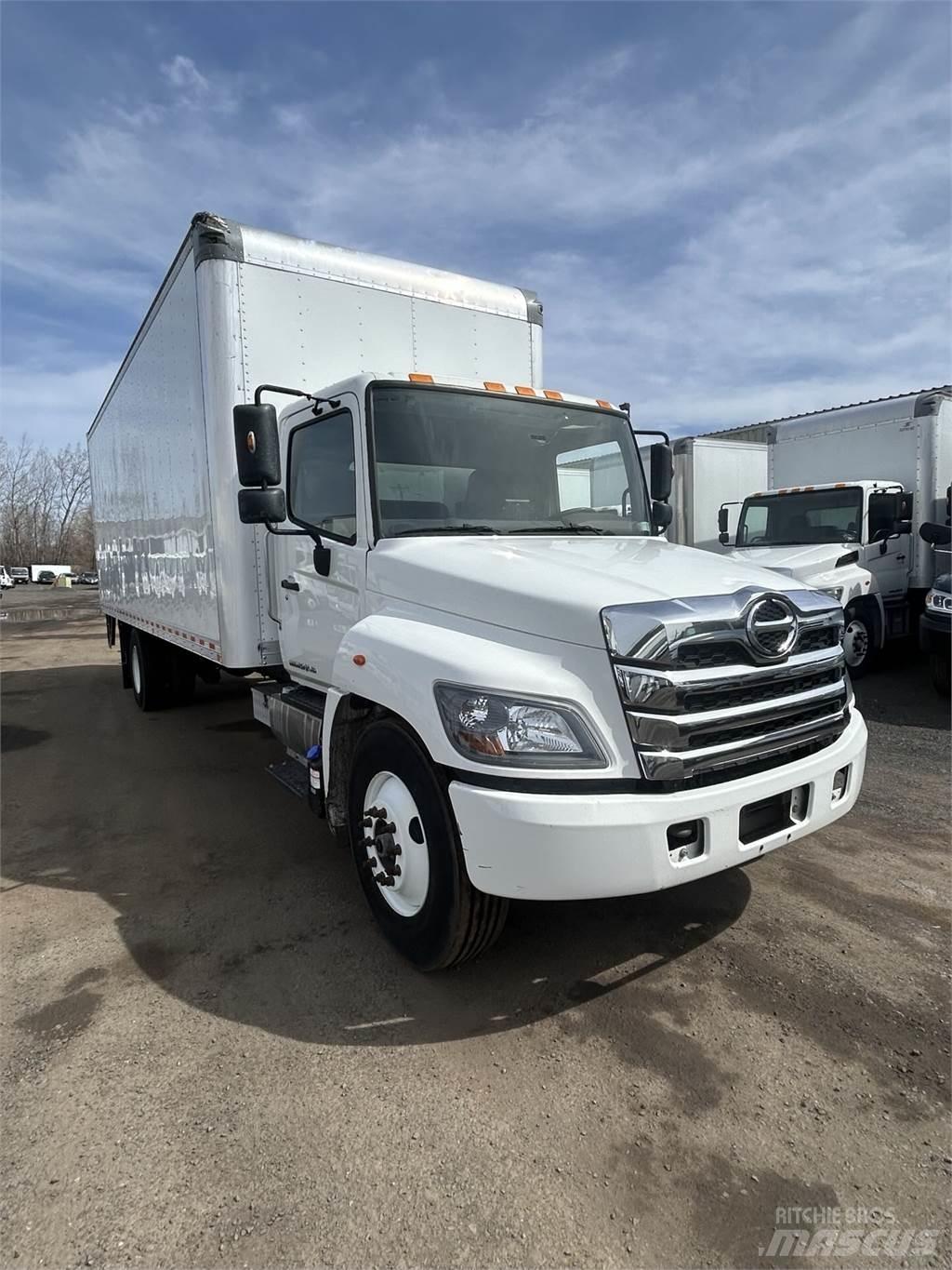 Hino L6 Furgons