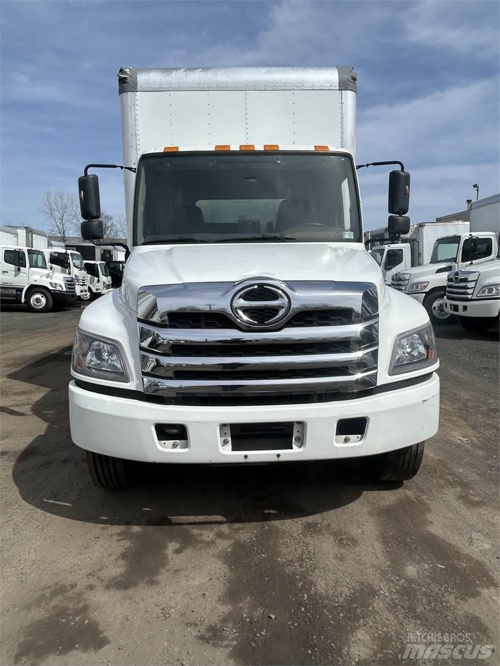 Hino L6 Furgons