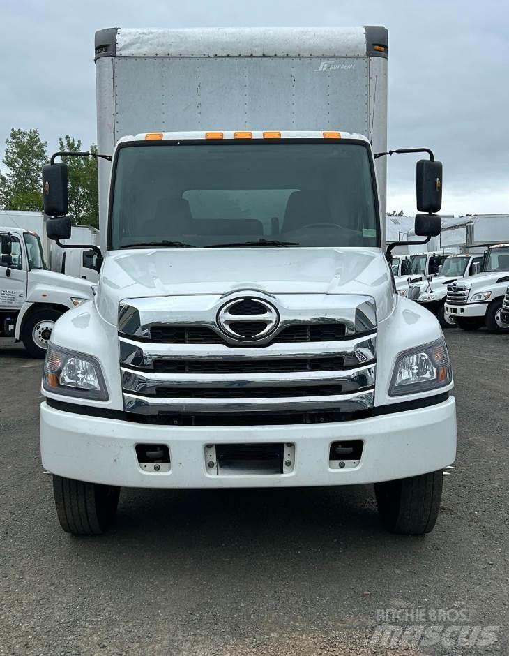 Hino L6 Furgons