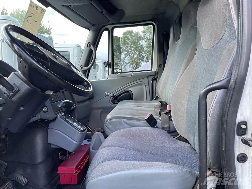 International 4300 Citi