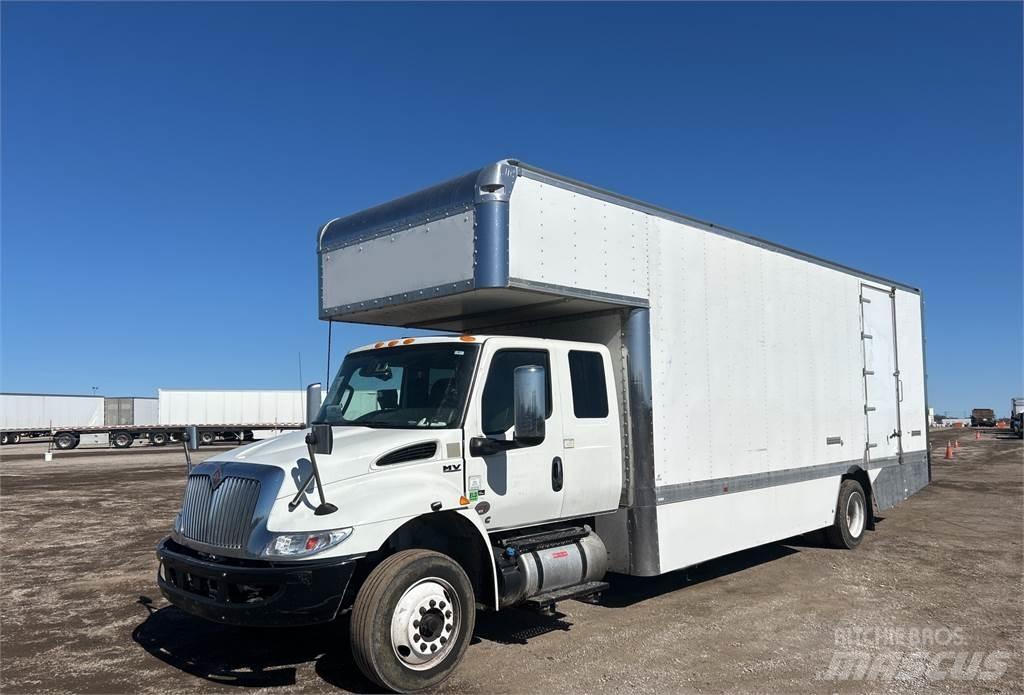 International 4300 Furgons