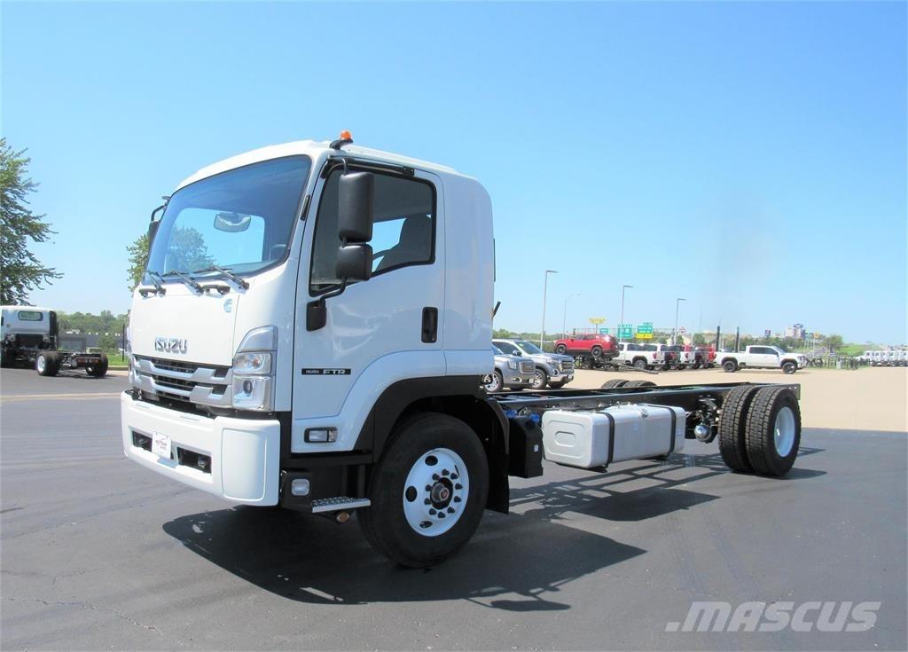 Isuzu FTR MT5 Šasija ar kabīni