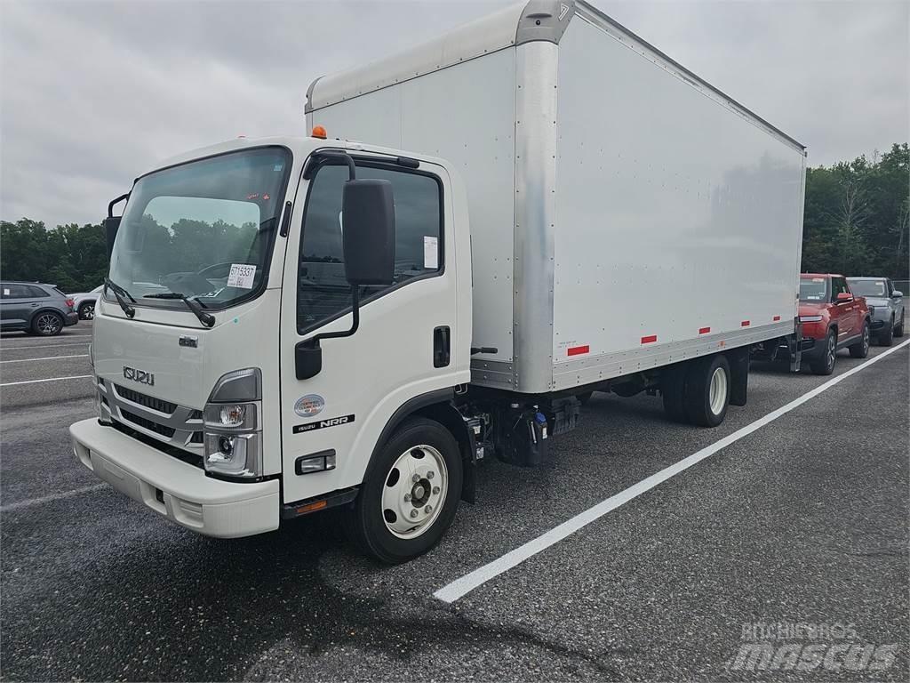 Isuzu NPR Furgons