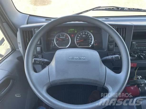 Isuzu NPR XD Furgons
