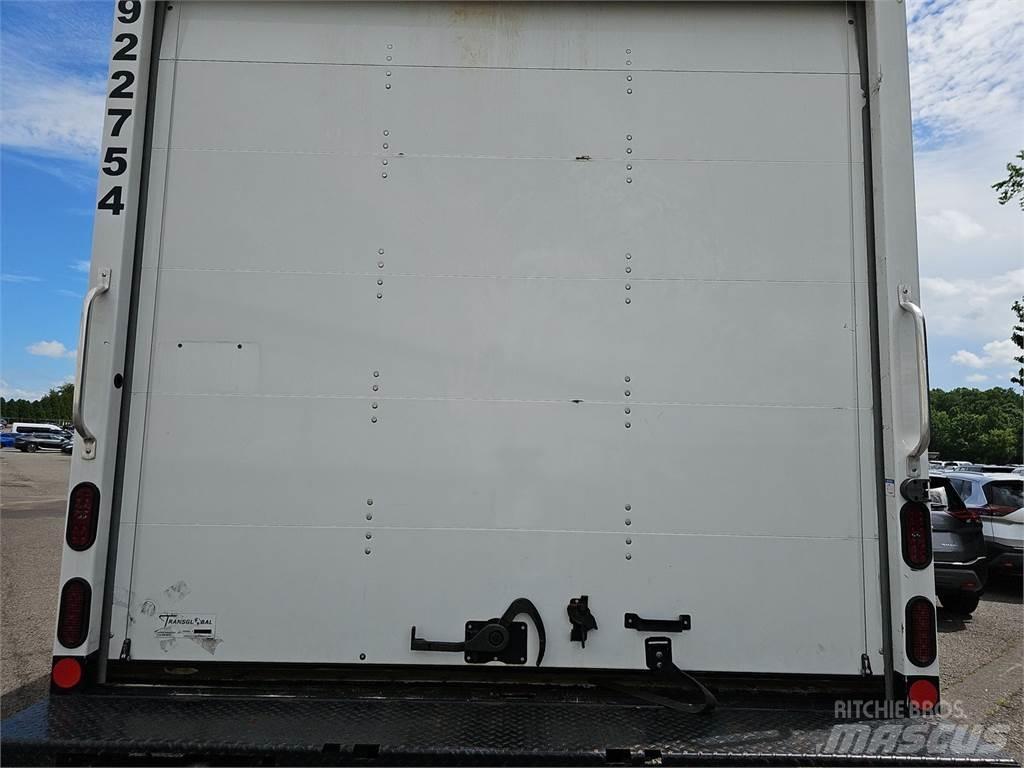 Isuzu NRR Furgons