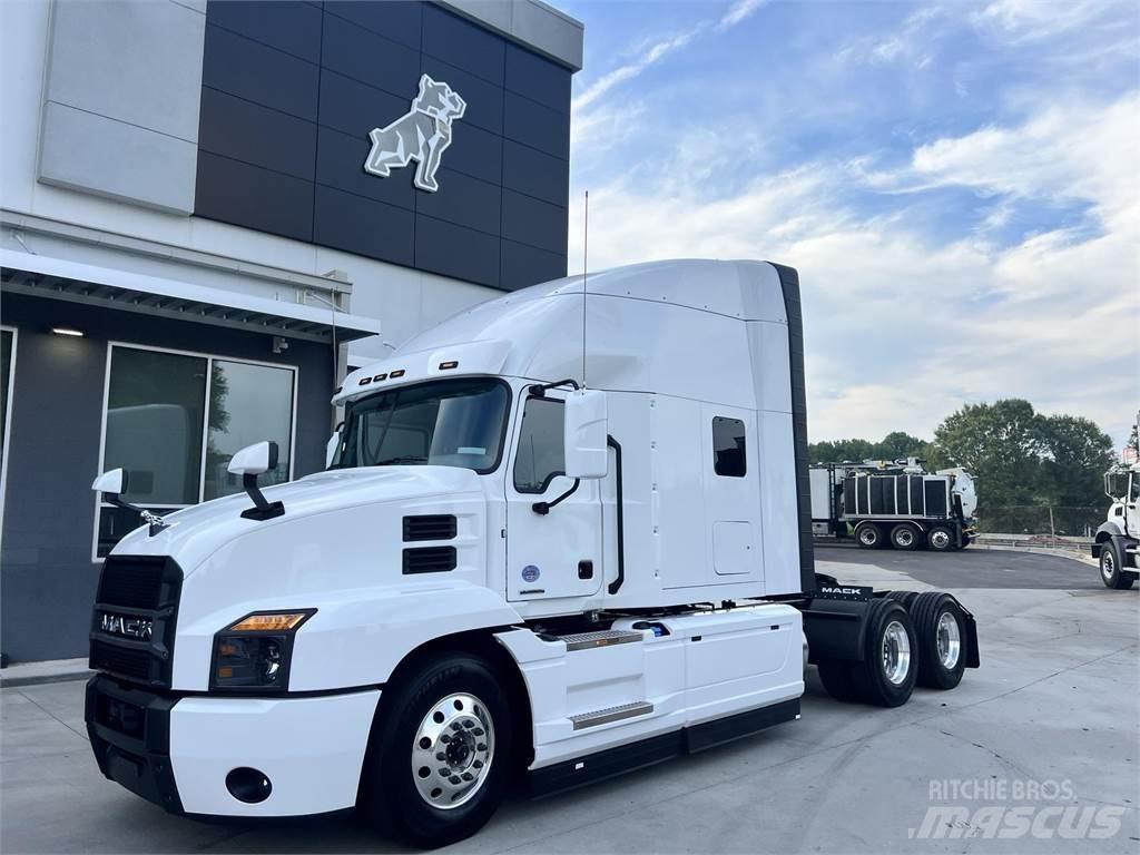 Mack AN64T Vilcēji