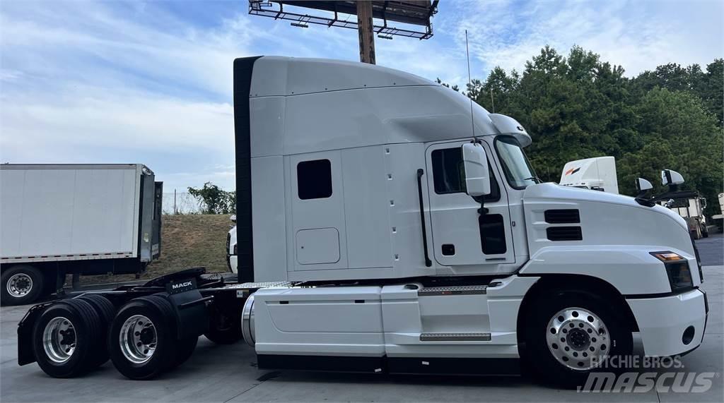 Mack AN64T Vilcēji