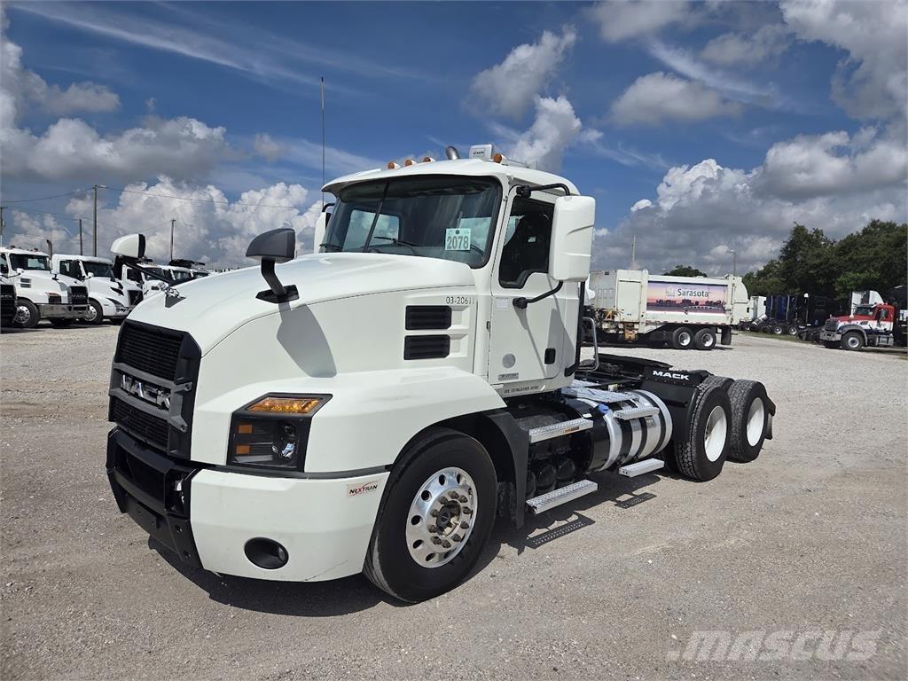 Mack AN64T Vilcēji