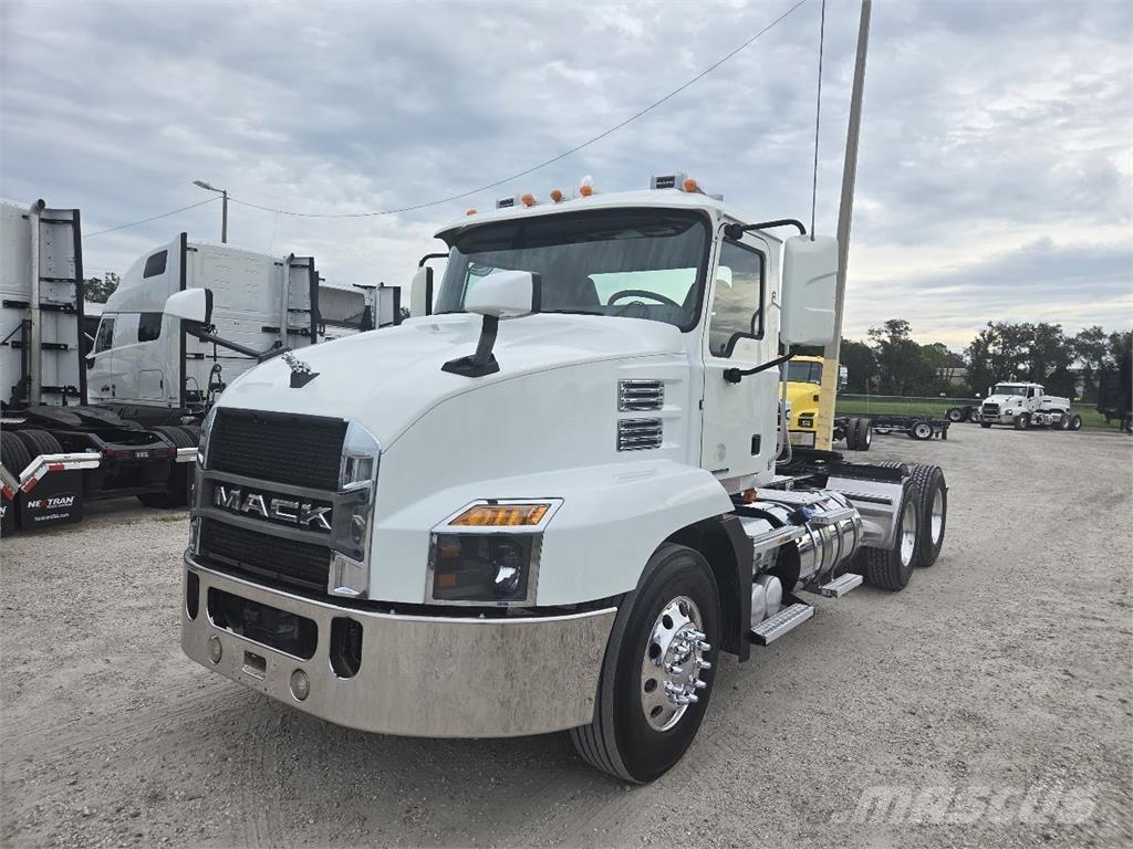 Mack AN64T Vilcēji