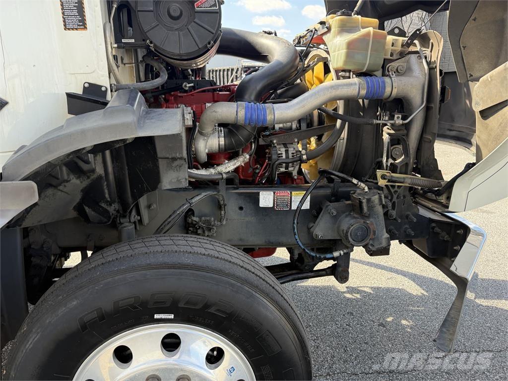 Mack GR64B9 Vilcēji