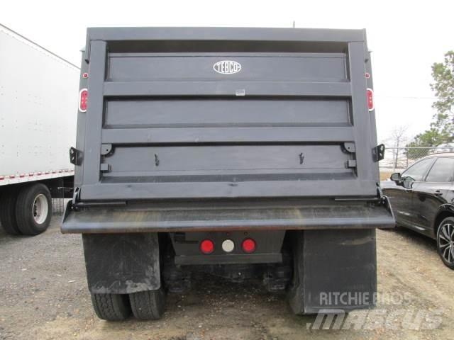 Mack GR64F Pašizgāzējs