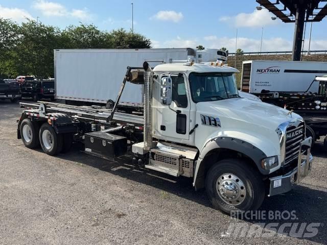 Mack GR64F Citi