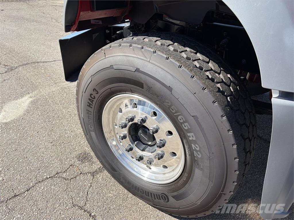 Mack GR64FR Betonvedēji