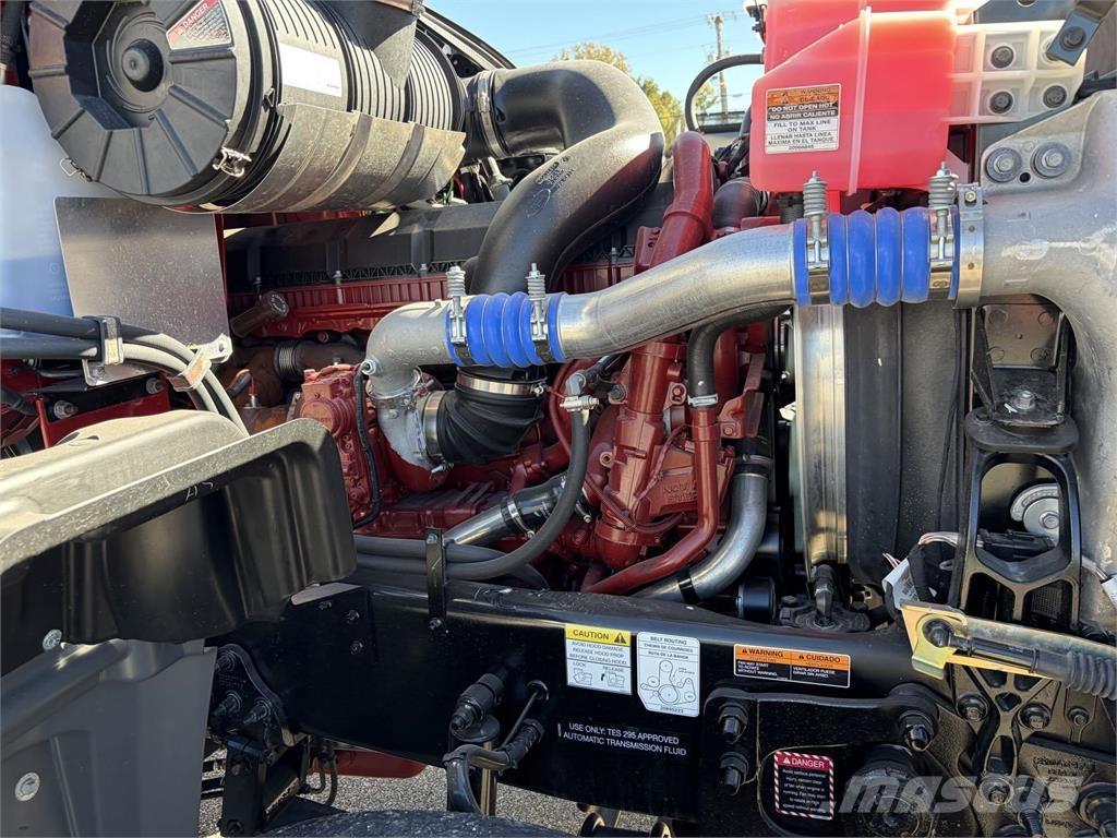 Mack GR64FR Betonvedēji