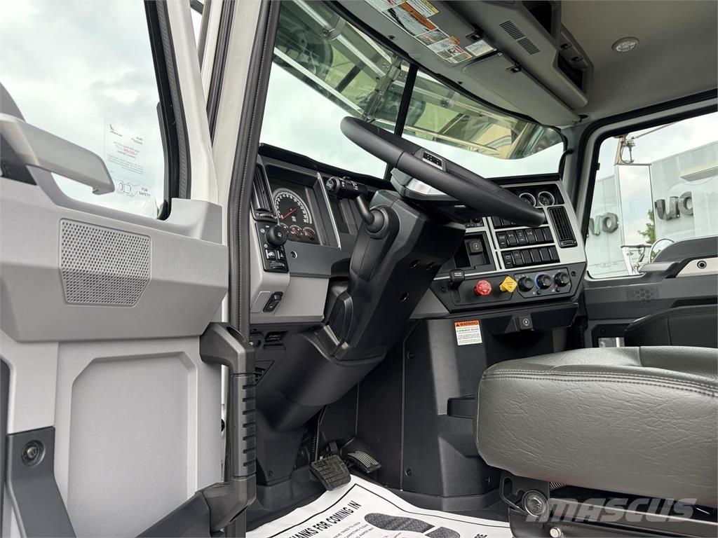 Mack GR64FT Vilcēji