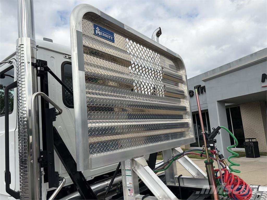 Mack GR64FT Vilcēji