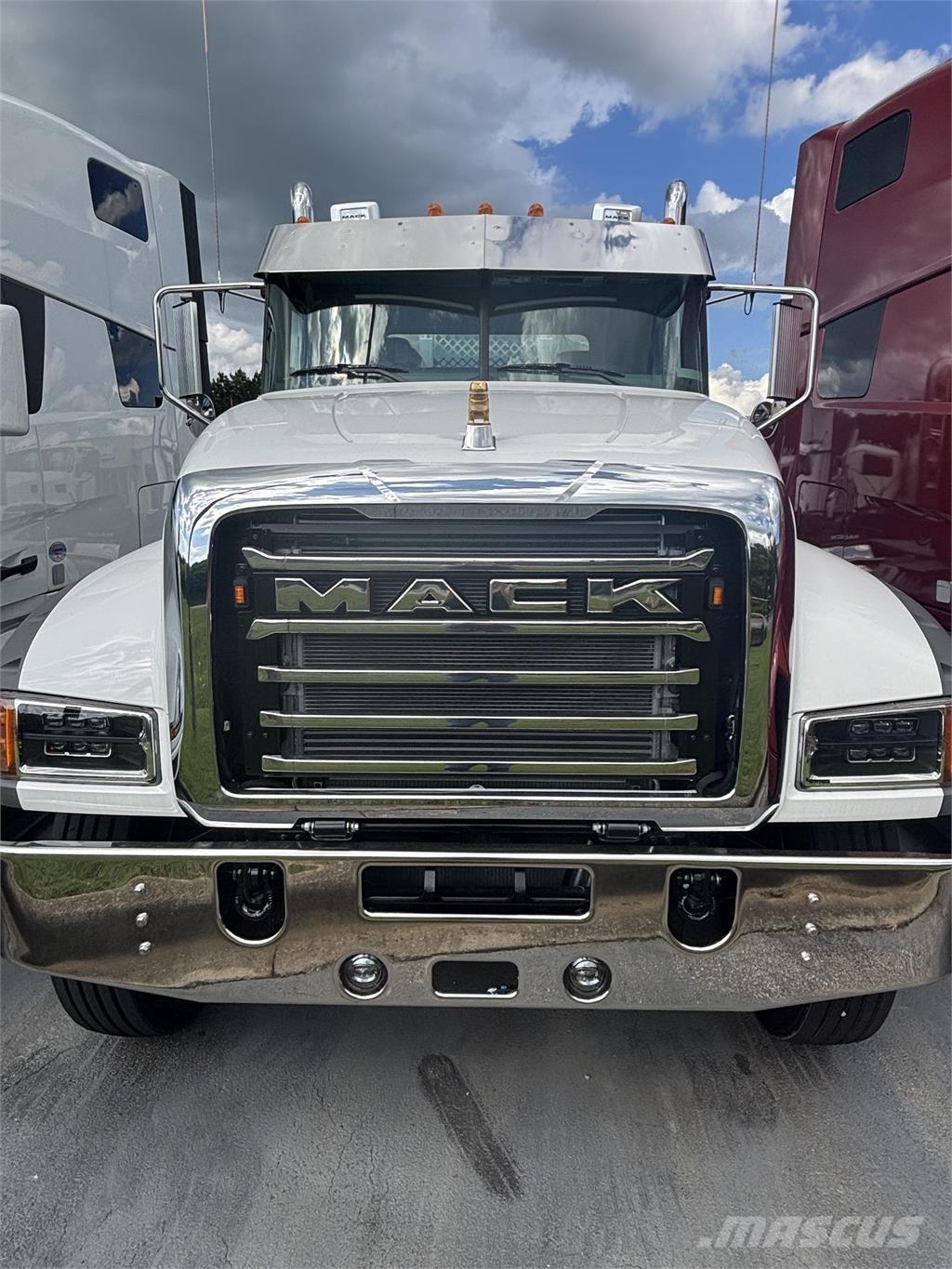 Mack GR64FT Vilcēji