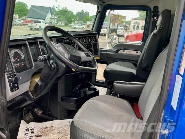 Mack Granite Šasija ar kabīni
