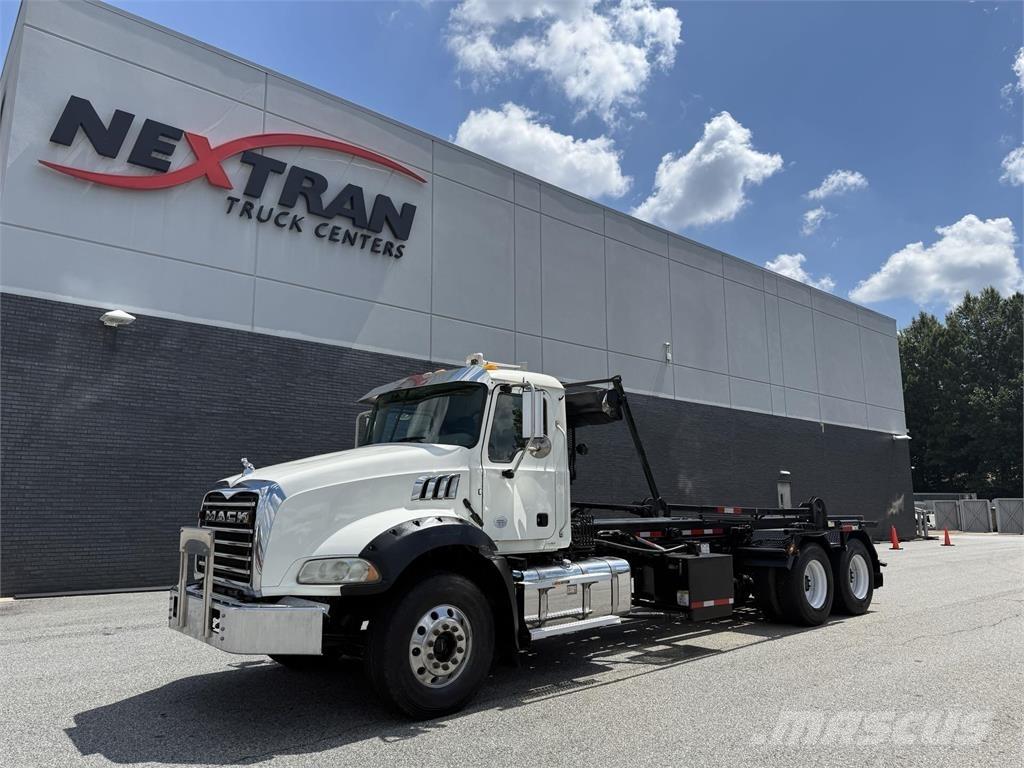 Mack GRANITE Citi