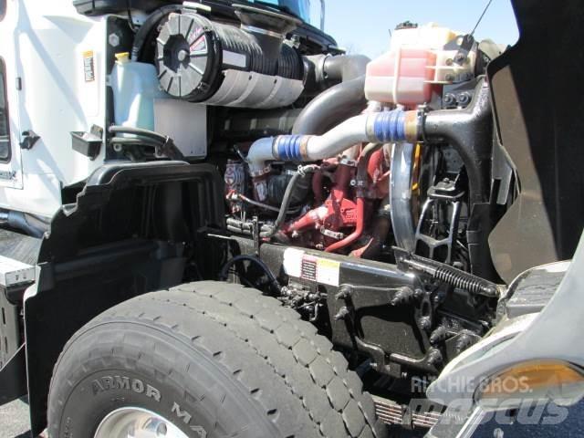 Mack GU713 Citi