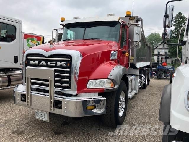 Mack GU800 Šasija ar kabīni