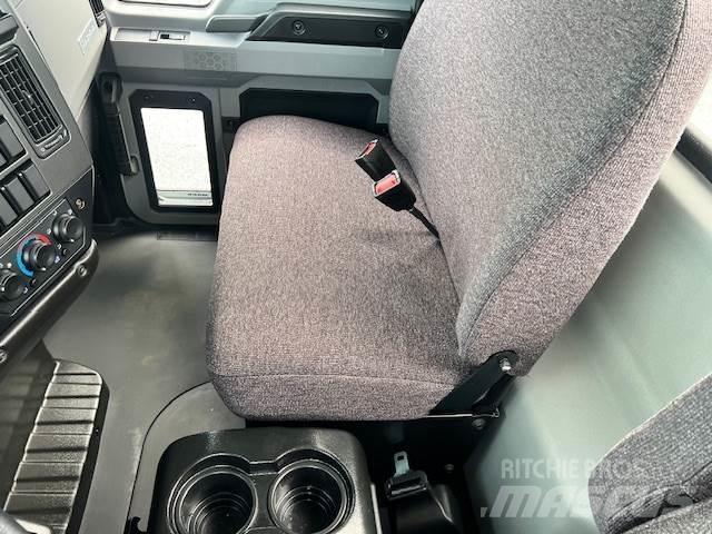 Mack MD6 42R Šasija ar kabīni